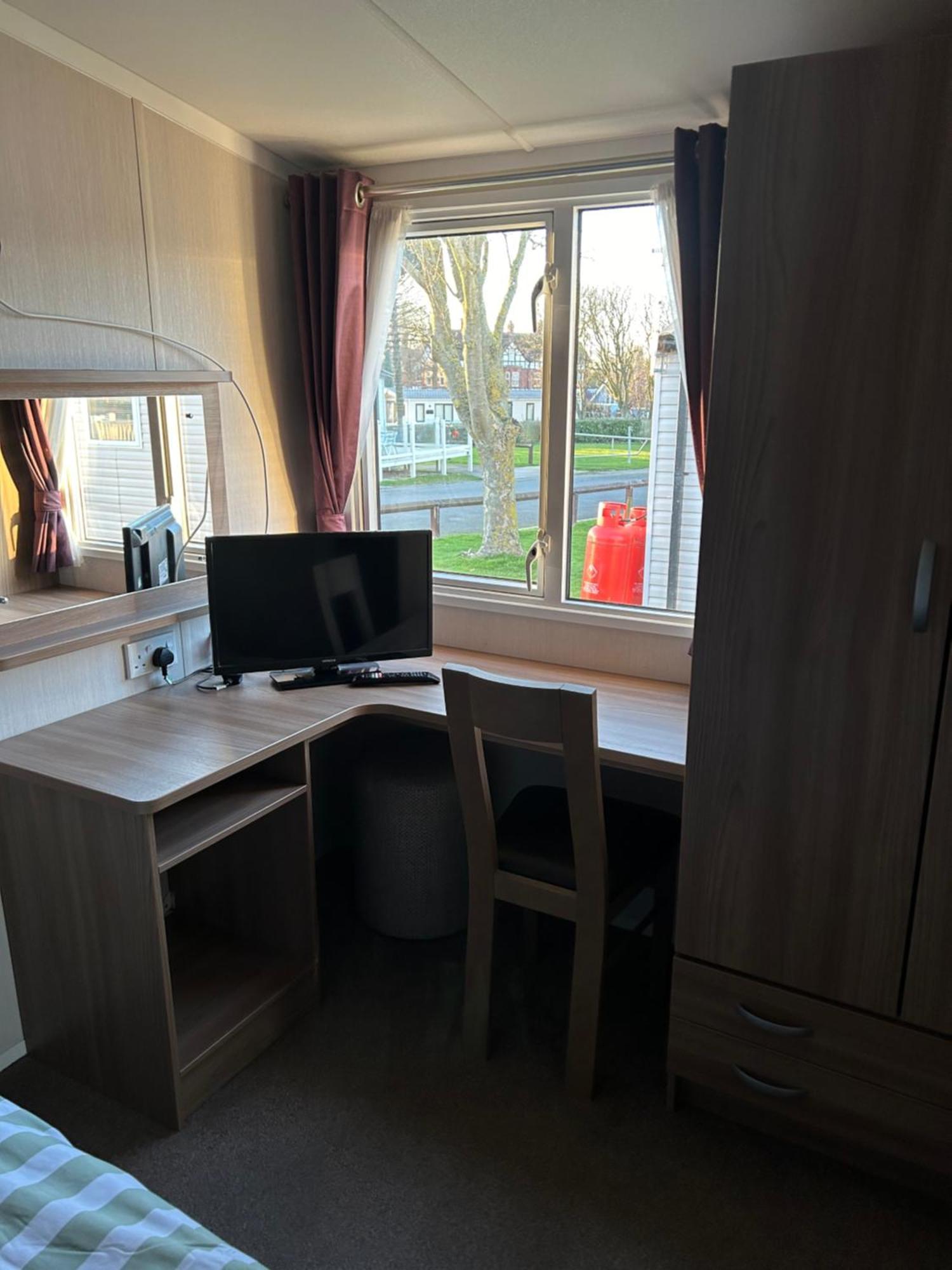 3 Bedroomed Caravan With Amazing Sea Views! Scarborough Eksteriør bilde