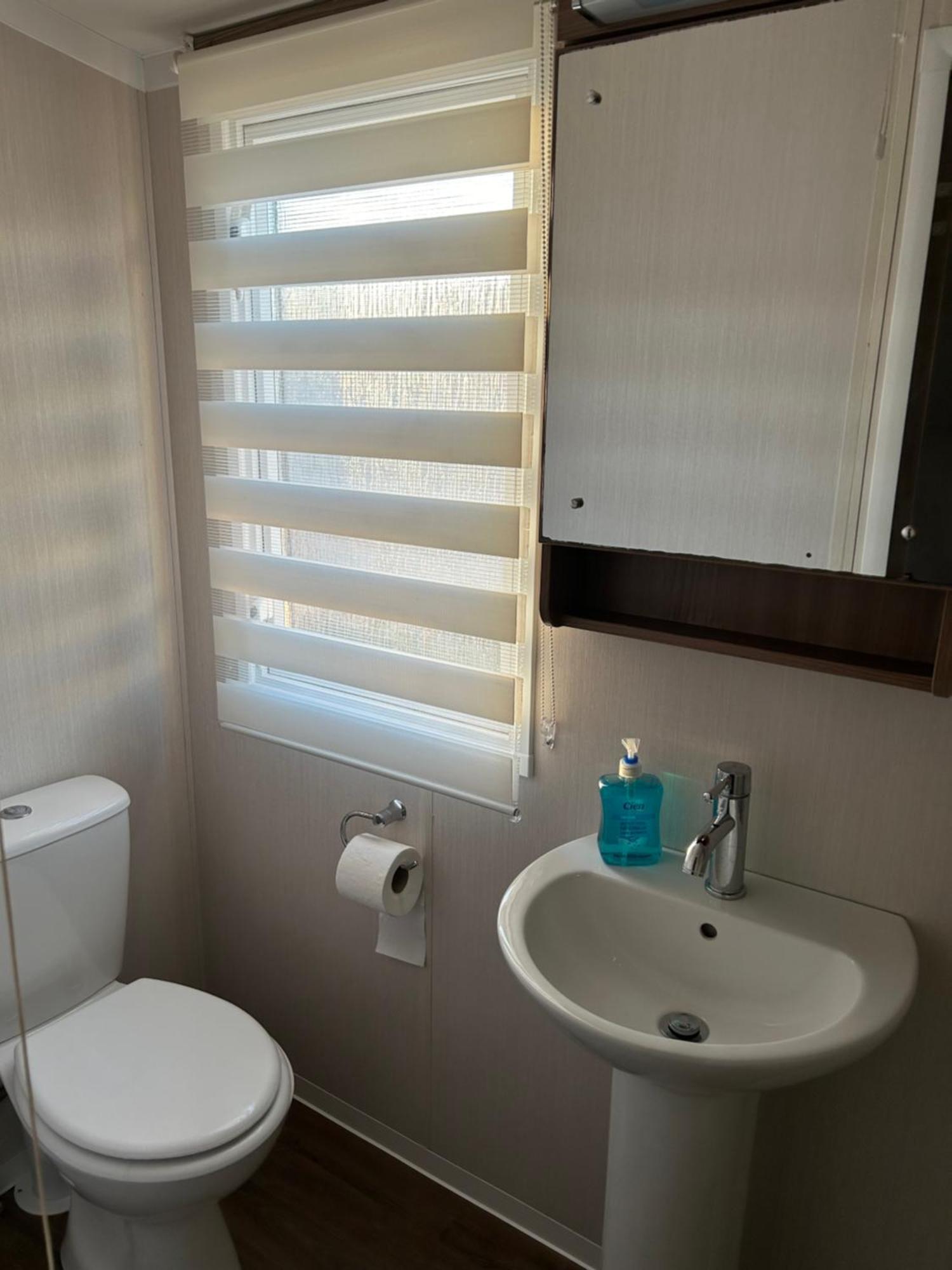 3 Bedroomed Caravan With Amazing Sea Views! Scarborough Eksteriør bilde